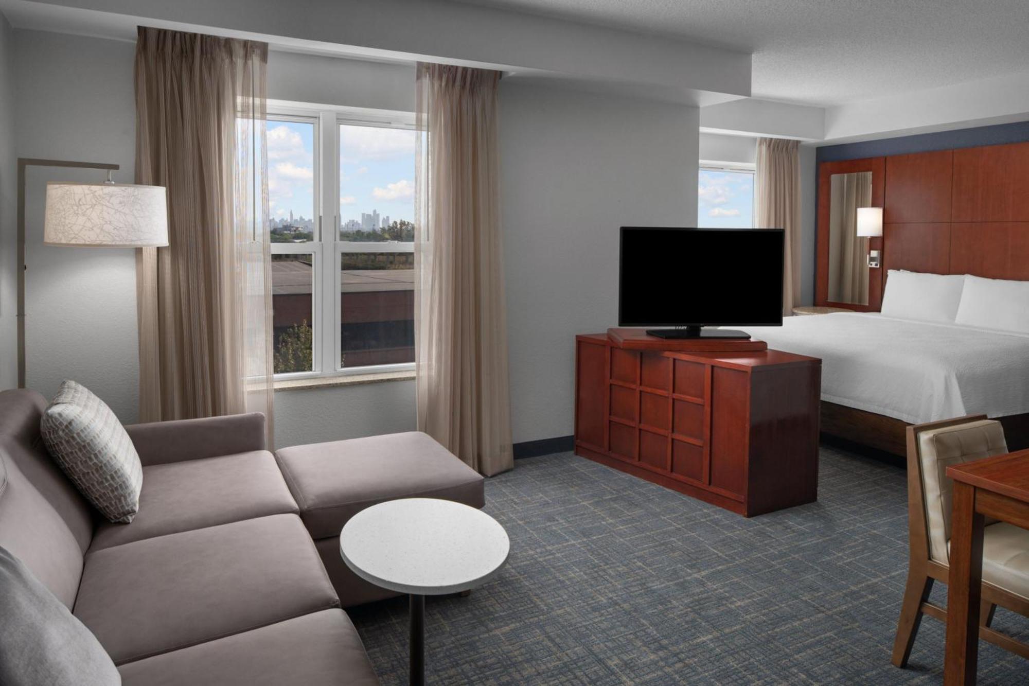 Meadowlands Hotel