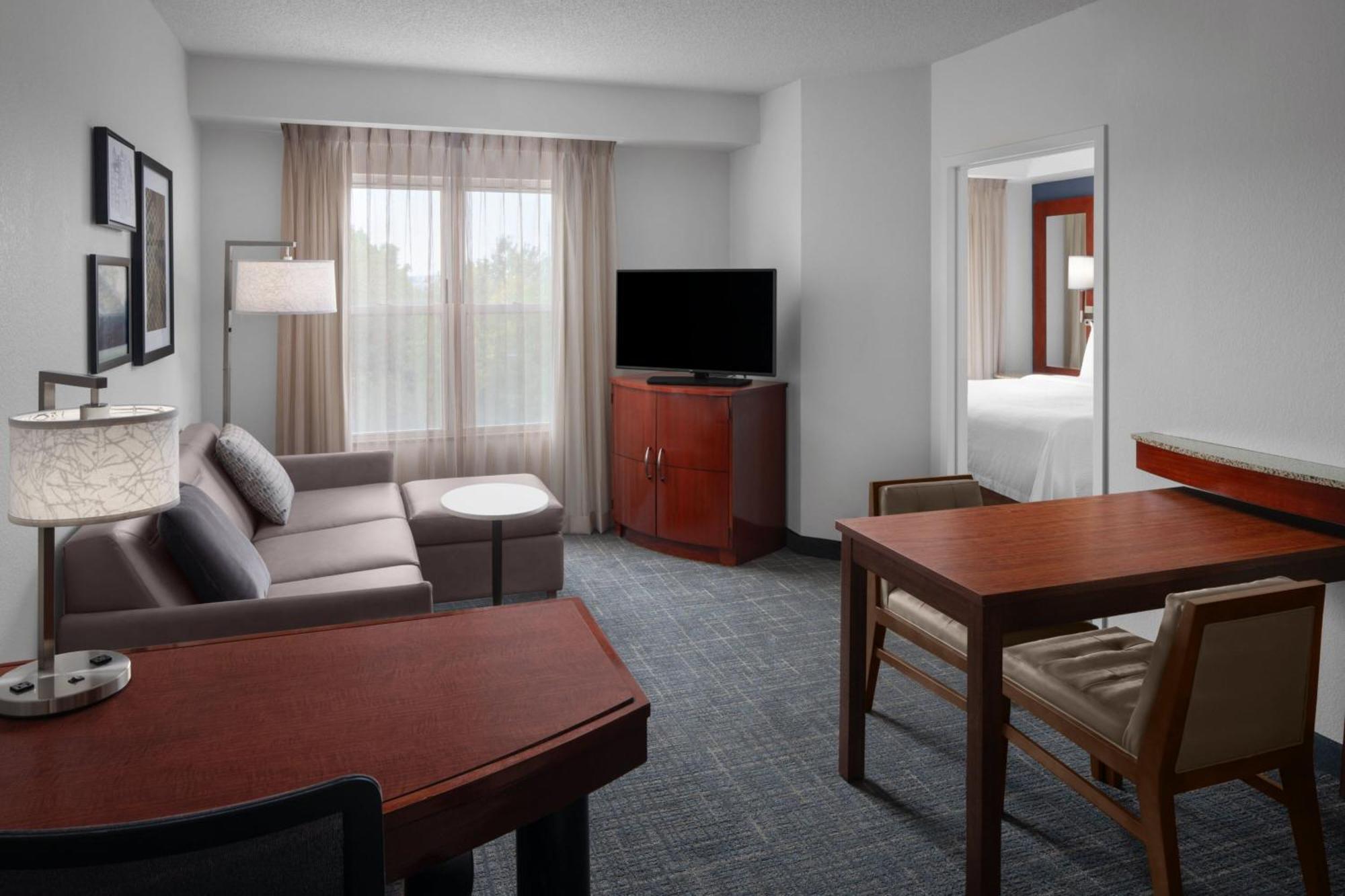 Meadowlands 3*